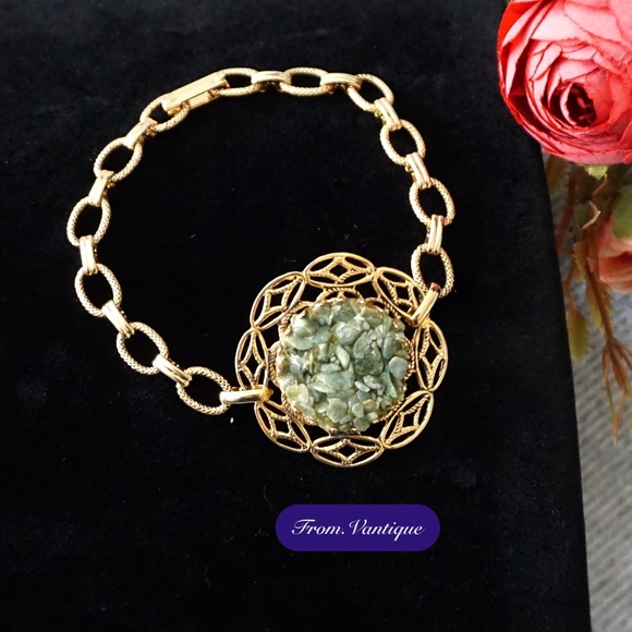 🟢🌻 VINTAGE Jade Beads Gold Flower Style Necklace + Bracelet 📿 - Picture 2 of 5